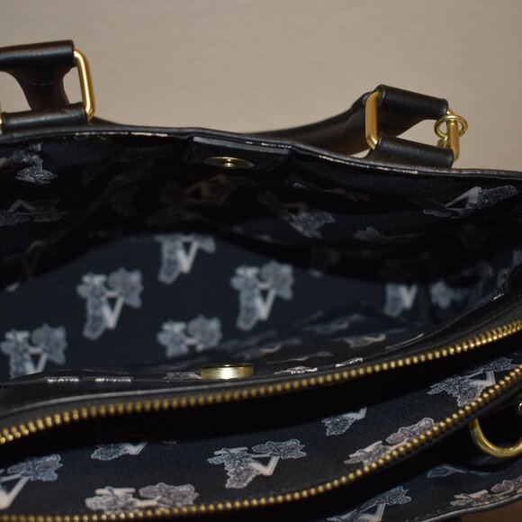 Loungefly Alice In Wonderland Line Art Crossbody Purse - Picture 11 of 11